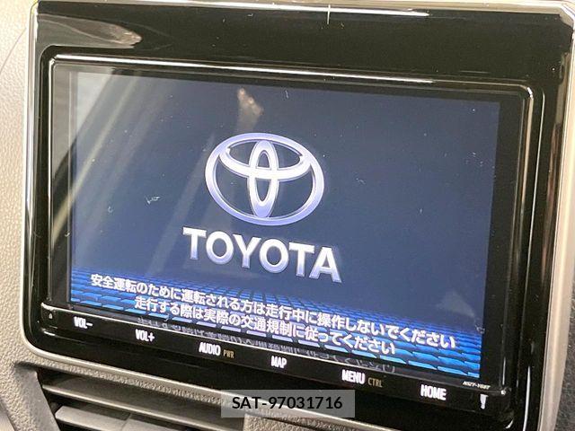 Toyota NOAH HYBRID 2020-11 5874210-2