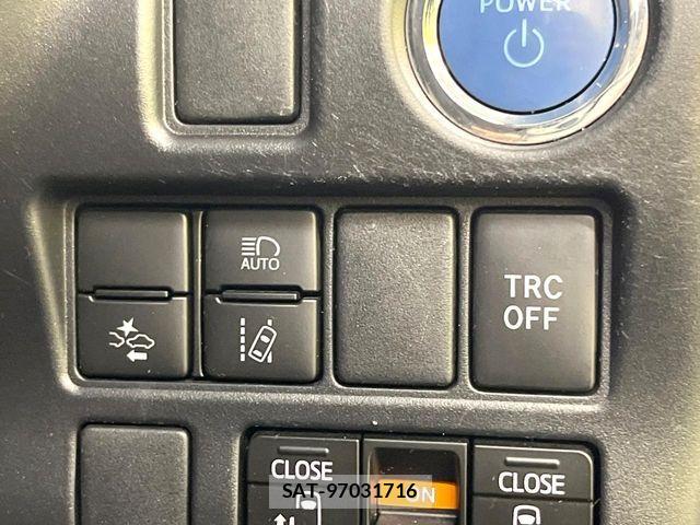 Toyota NOAH HYBRID 2020-11 5874210-6
