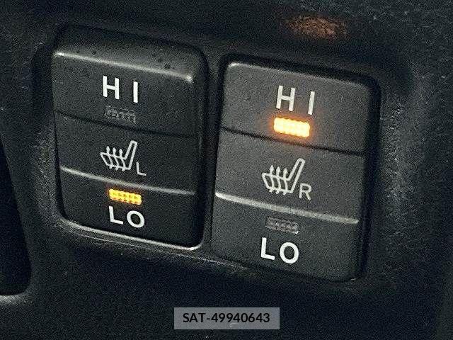 Toyota NOAH HYBRID 2018-10 5874211-9