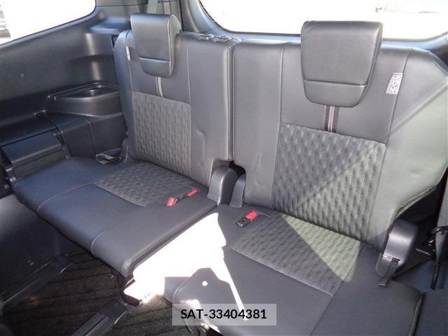 Toyota NOAH HYBRID 2025-05 5874207-12