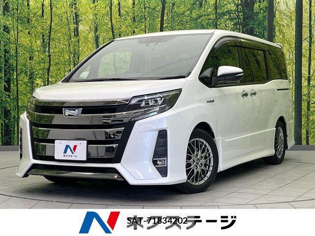 Toyota NOAH HYBRID 2018-03 5874208-0