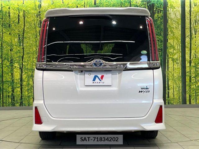 Toyota NOAH HYBRID 2018-03 5874208-15