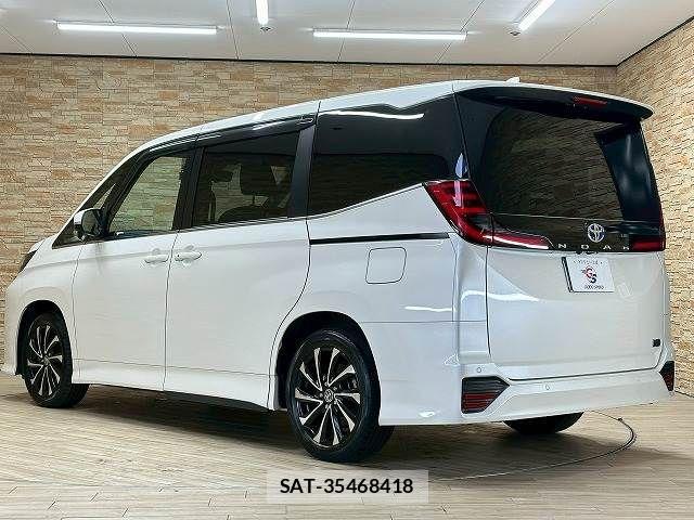 Toyota NOAH HYBRID 2023-01 5874186-16