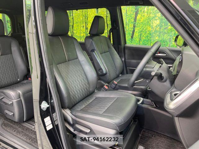 Toyota NOAH HYBRID 2022-04 5874193-7