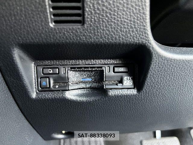 Toyota NOAH HYBRID 2024-07 5874157-15