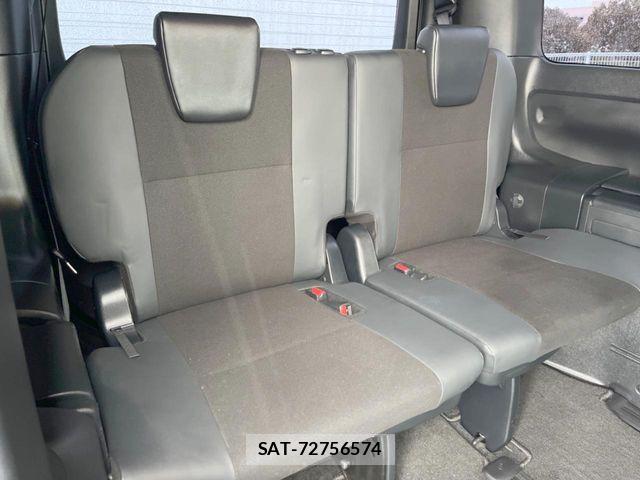 Toyota NOAH HYBRID 2020-04 5874209-10