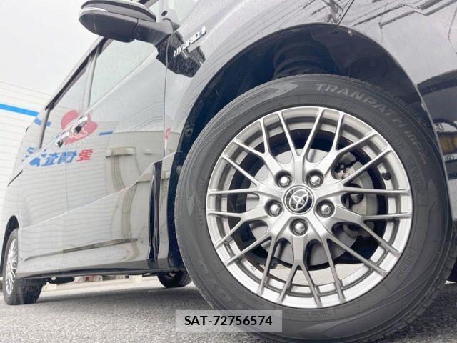 Toyota NOAH HYBRID 2020-04 5874209-13