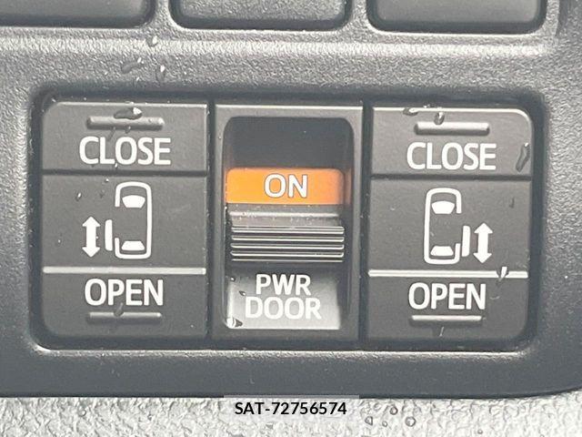 Toyota NOAH HYBRID 2020-04 5874209-6