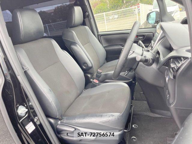 Toyota NOAH HYBRID 2020-04 5874209-8
