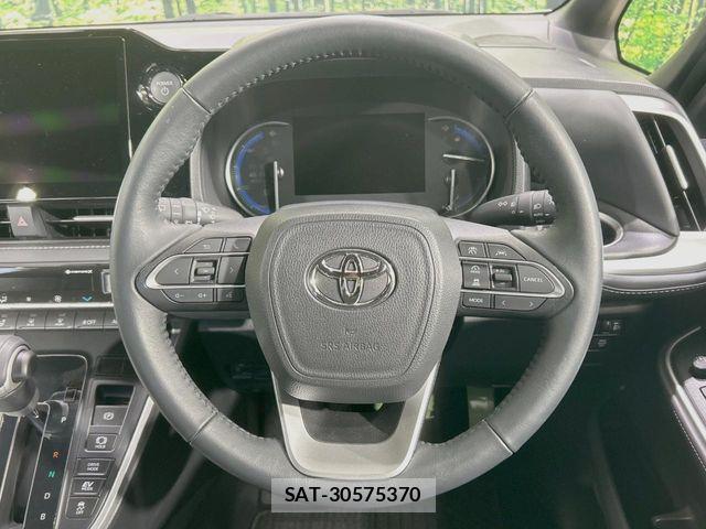 Toyota NOAH HYBRID 2024-10 6014708-11