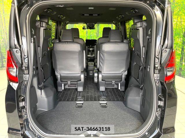 Toyota NOAH HYBRID 2025-11 6014678-10