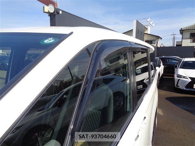 Toyota NOAH HYBRID 2024-11 6014725-9