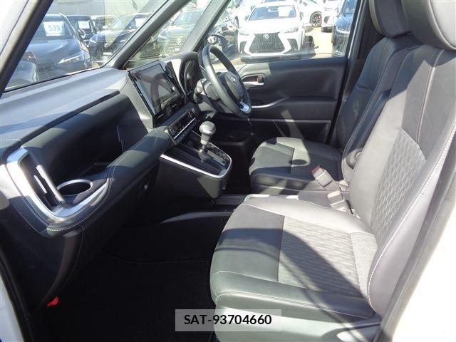 Toyota NOAH HYBRID 2024-11 6014725-10