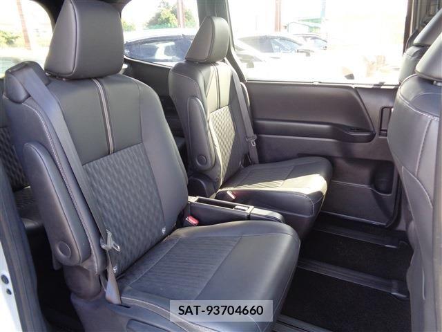 Toyota NOAH HYBRID 2024-11 6014725-17