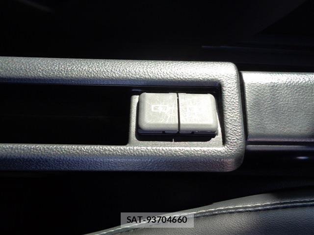 Toyota NOAH HYBRID 2024-11 6014725-19