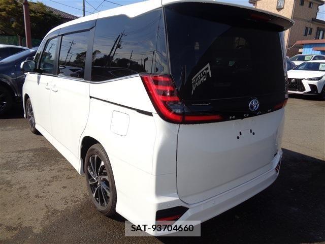 Toyota NOAH HYBRID 2024-11 6014725-5