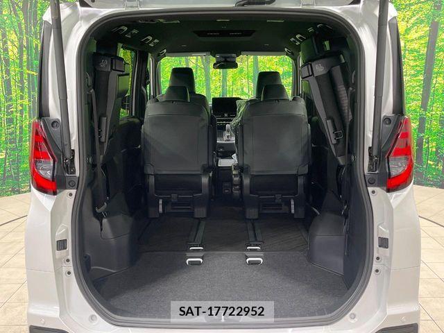 Toyota NOAH HYBRID 2026-03 6217780-10