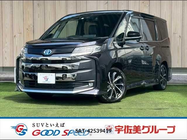 Toyota NOAH HYBRID 2023-01 6217788-0