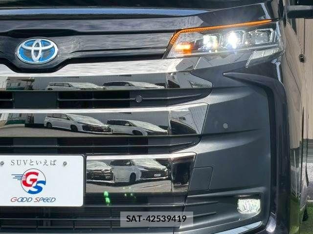 Toyota NOAH HYBRID 2023-01 6217788-18