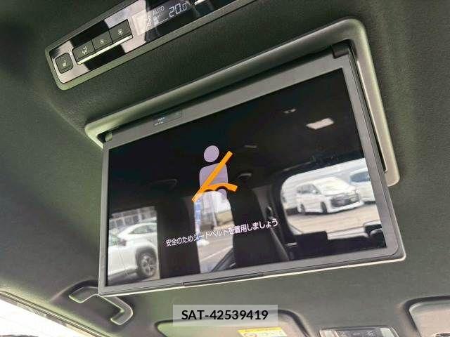 Toyota NOAH HYBRID 2023-01 6217788-6