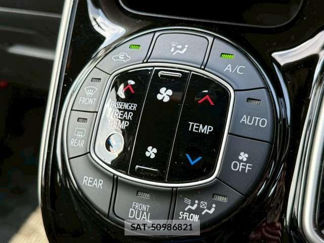 Toyota NOAH HYBRID 2019-01 6246331-11
