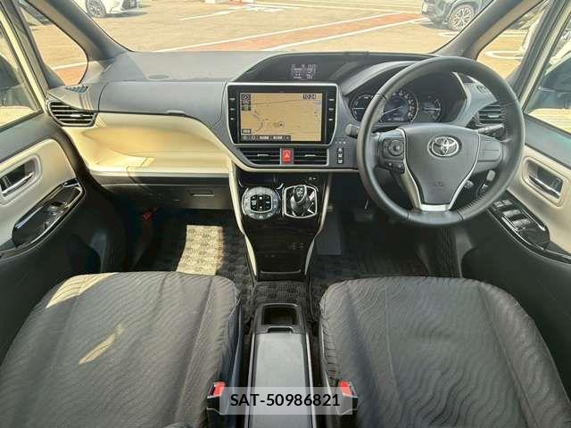 Toyota NOAH HYBRID 2019-01 6246331-13