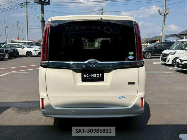 Toyota NOAH HYBRID 2019-01 6246331-18