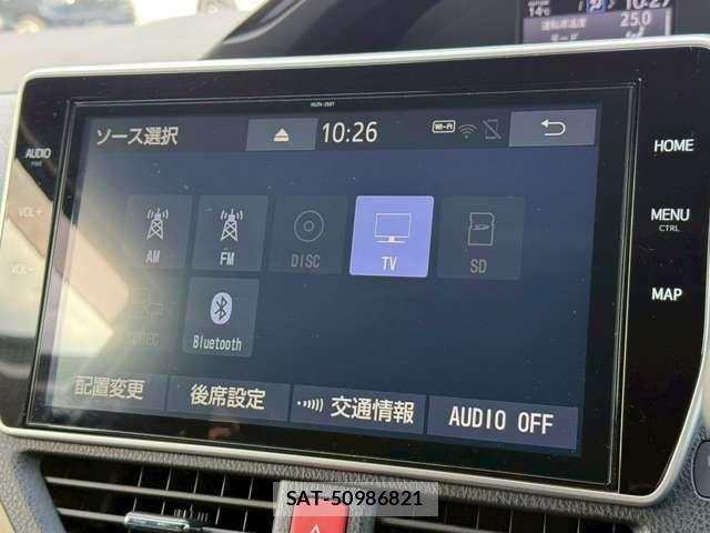 Toyota NOAH HYBRID 2019-01 6246331-7