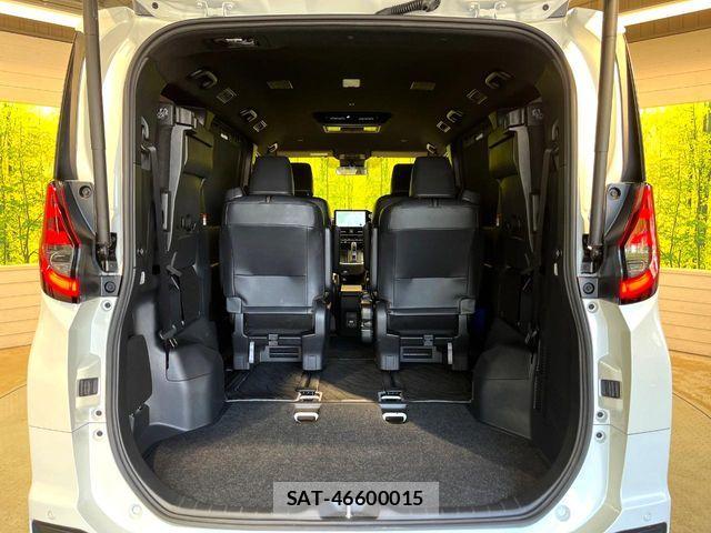 Toyota NOAH HYBRID 2023-01 6246321-12