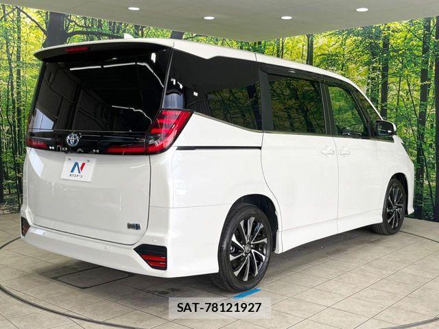 Toyota NOAH HYBRID 2022-07 6272481-17