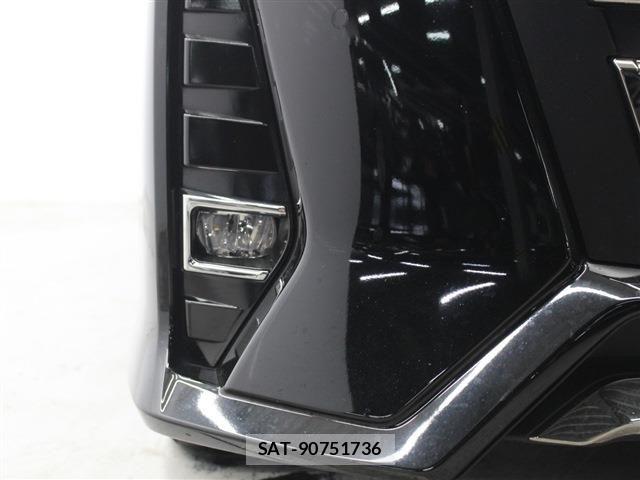 Toyota NOAH HYBRID 2020-09 6272483-11