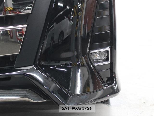 Toyota NOAH HYBRID 2020-09 6272483-12