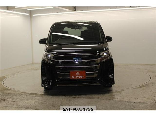 Toyota NOAH HYBRID 2020-09 6272483-1