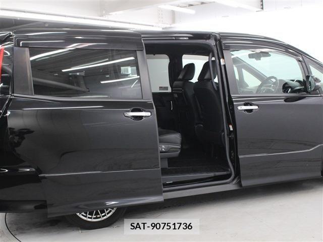 Toyota NOAH HYBRID 2020-09 6272483-29