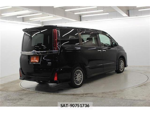 Toyota NOAH HYBRID 2020-09 6272483-4