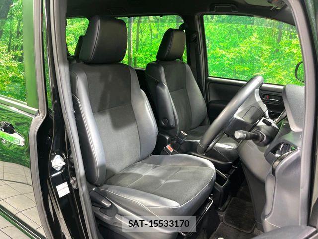 Toyota NOAH HYBRID 2019-08 6526988-9