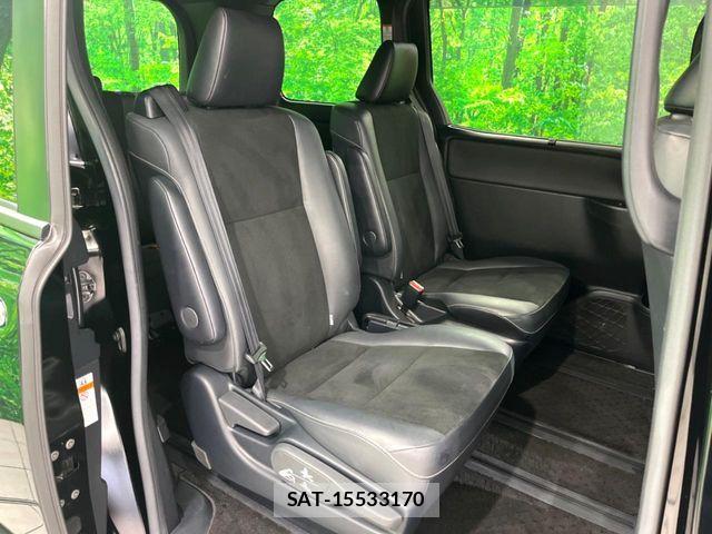 Toyota NOAH HYBRID 2019-08 6526988-10