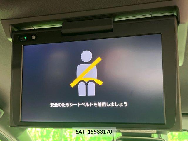 Toyota NOAH HYBRID 2019-08 6526988-2
