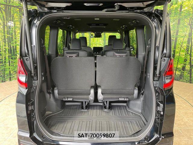 Toyota NOAH HYBRID 2025-08 6613784-9