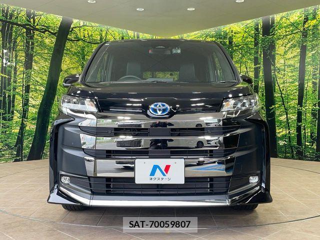 Toyota NOAH HYBRID 2025-08 6613784-13