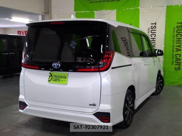Toyota NOAH HYBRID 2023-07 6642093-1