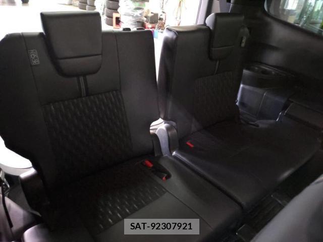 Toyota NOAH HYBRID 2023-07 6642093-23