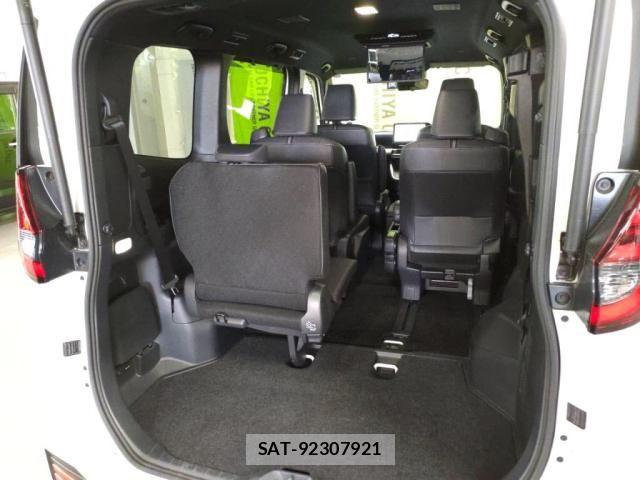 Toyota NOAH HYBRID 2023-07 6642093-25
