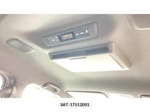 Toyota NOAH HYBRID 2017-12 6672959-10