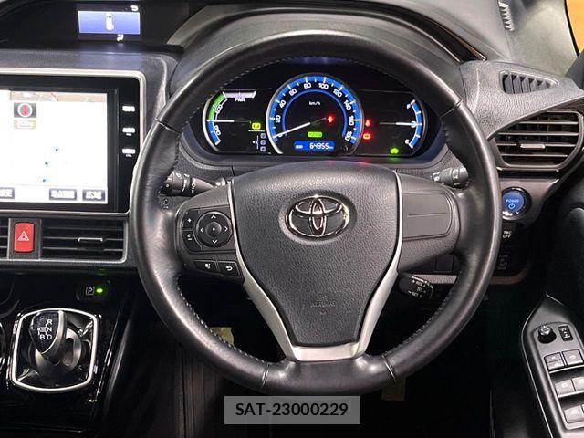 Toyota NOAH HYBRID 2016-11 6672960-10
