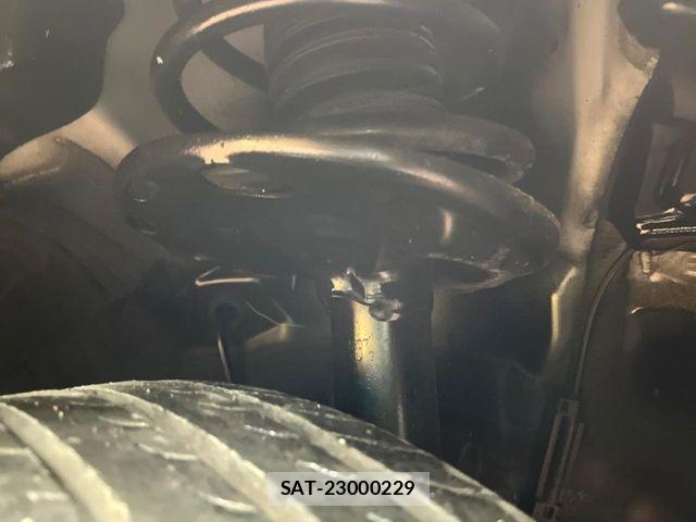 Toyota NOAH HYBRID 2016-11 6672960-19