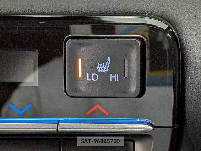 Toyota NOAH HYBRID 2023-10 6672953-9