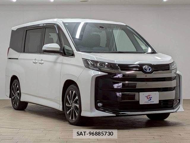 Toyota NOAH HYBRID 2023-10 6672953-13