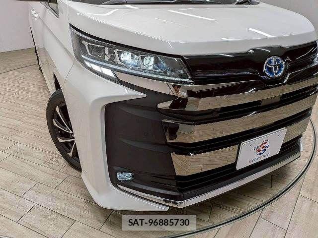 Toyota NOAH HYBRID 2023-10 6672953-19