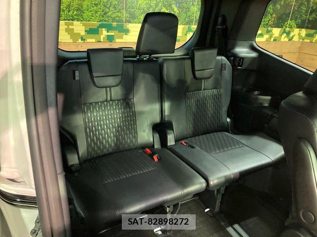 Toyota NOAH HYBRID 2023-03 6677230-9